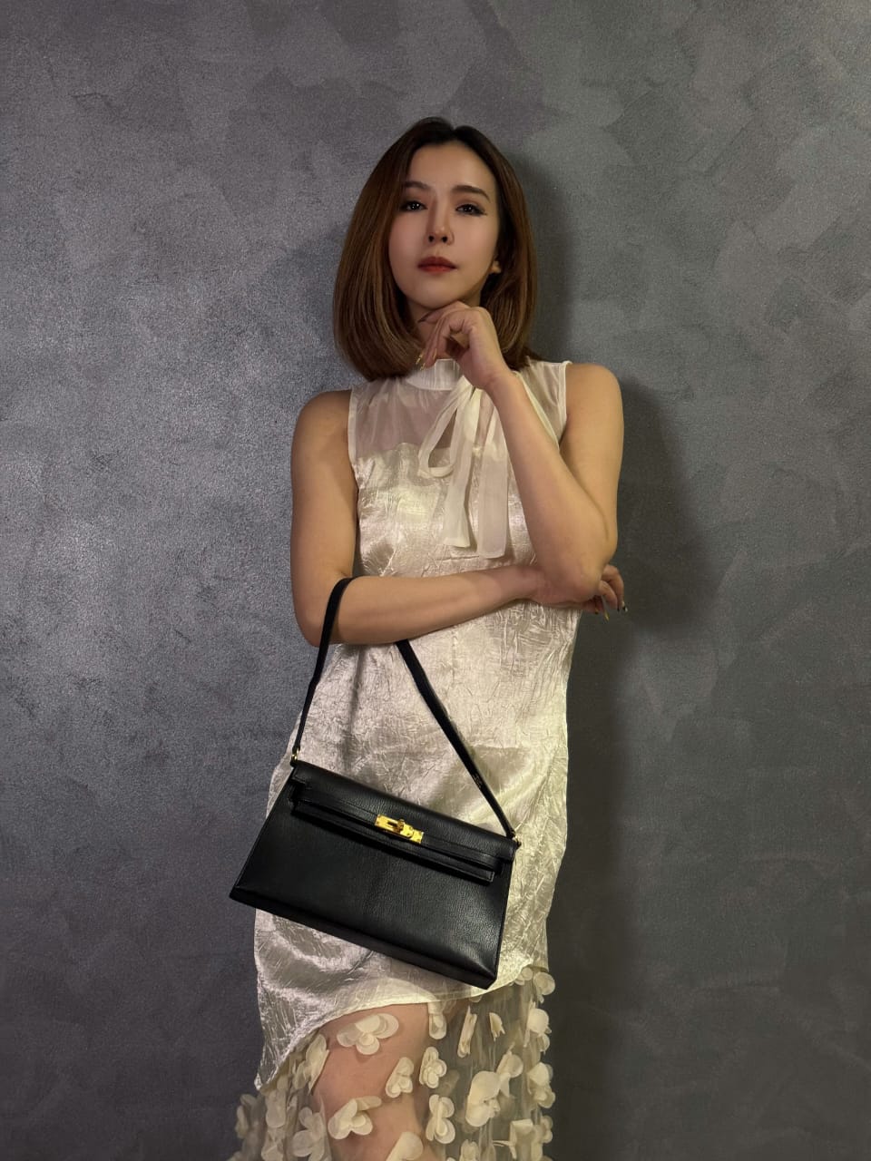 consign model